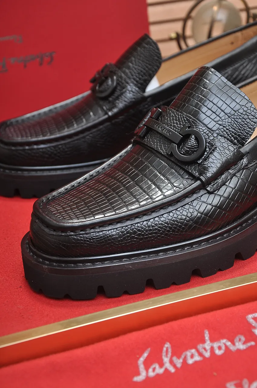 Men's shoes 💰680💶 [Ferragamo/Ferragamo] The latest model in the counter. Original imported high-quality cowhide with open sides + imported 🐂 water-dyed cowhide lining + original luxury metal buckle + original combination outsole. Comparison without pressure 38--45 (45 is custom-made and cannot be returned or exchanged)